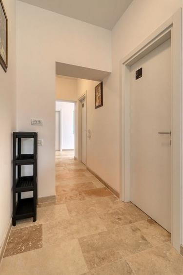 Corbeanca Business Center P+1+M | 19 camere | 400 mp utili/ 8 parcari - 14