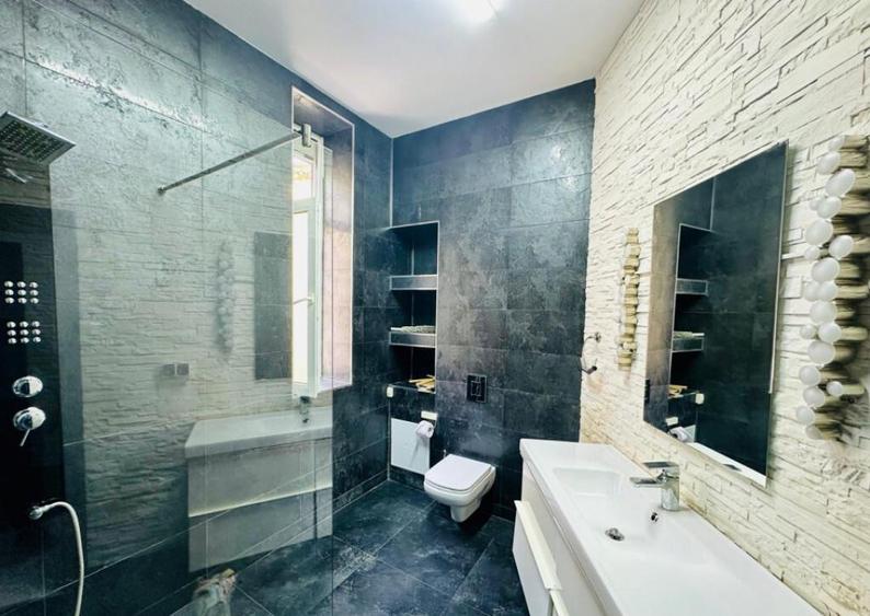 Apartament 3 camere - Mantuleasa - 23