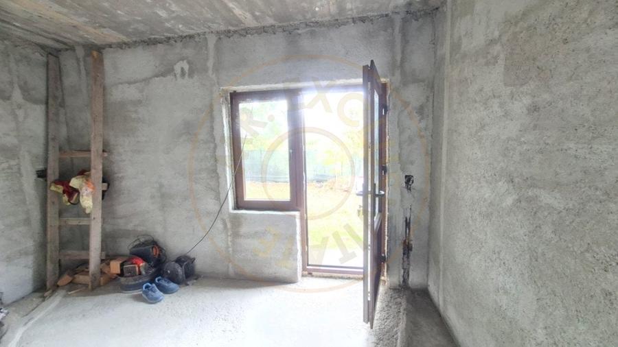 Casa Suseni-Cersani constructie solida, teren 578 mp, zona superba - 7