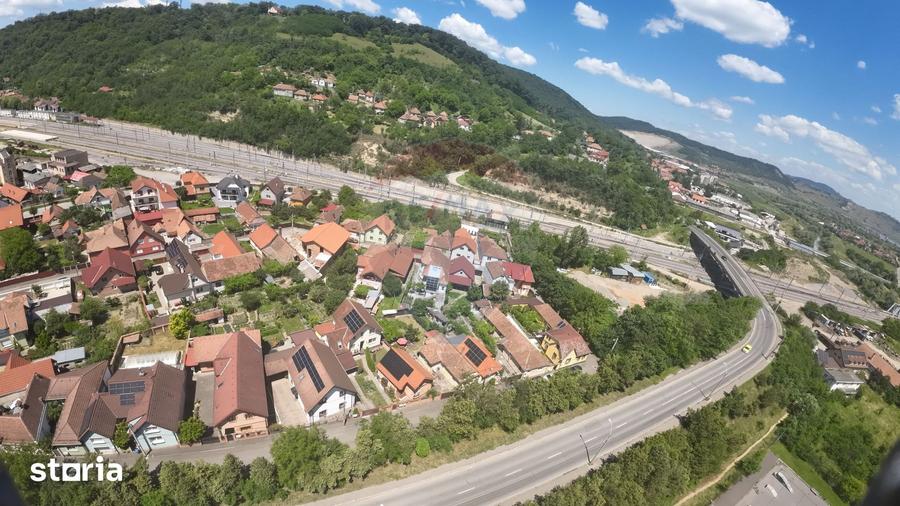 Teren de 3297 mp, în Central
