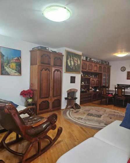 Casa de vanzare - zona Trocadero - 5