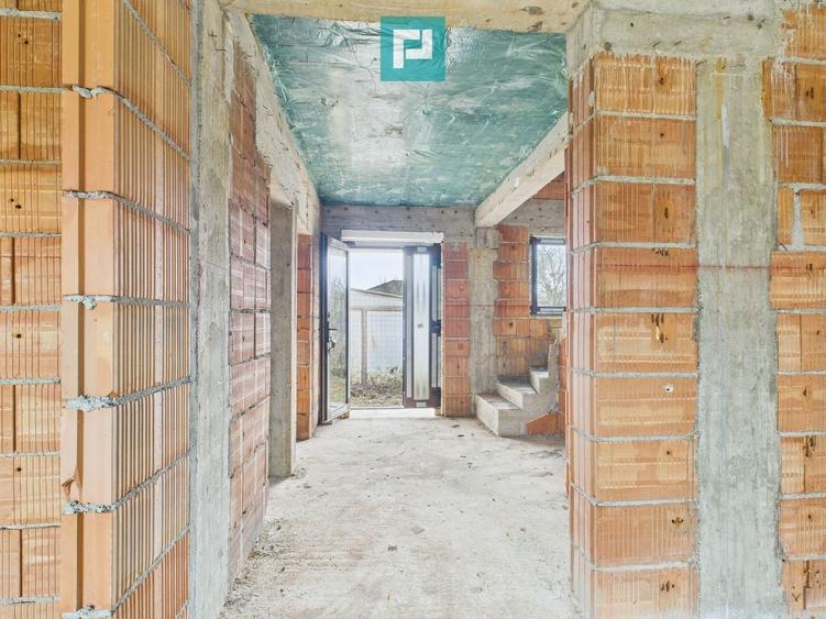 Duplex solid 120 mp, intimitate și calm in Chisoda - 11