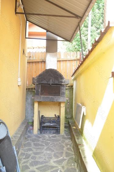 Vila de vacanta cu 7 camere situata in Busteni,semicentral. - 13