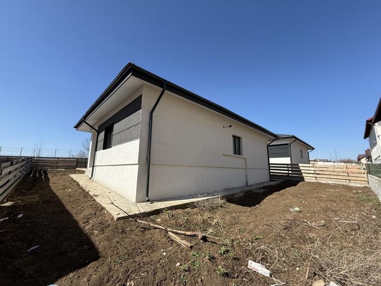 Casă individuală cu 3 camere cu Teren 500 Mp în Lunca Cetățuii