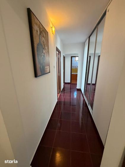 Apartament cu 3 camere decomandat în Dristor