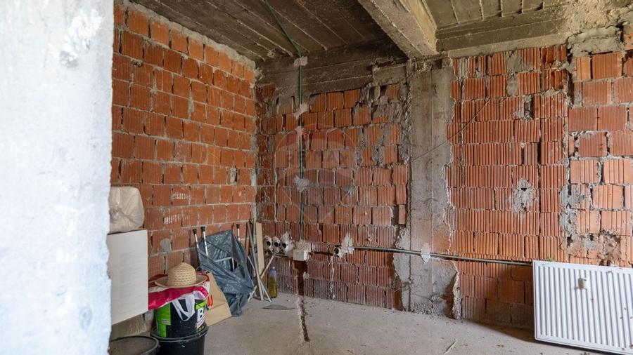 Vanzare vilă cu 5 camere Parter+Etaj, str. Magnoliei - Pantelimon - 11