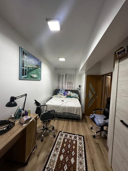 Apartament cu 2 camere, decomandat, zona CUG - 1