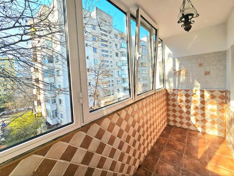 Metrou Timpuri Noi, 3 cam. decomandate, 4/4 - 15