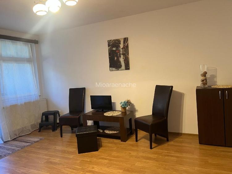 Garsoniera, zona Garii, 330 euro