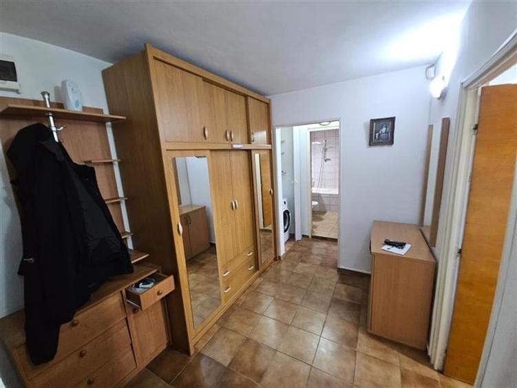 Apartament 2 camere - decomandat - Ctie 85 - Bloc Reabilitat termic - 11