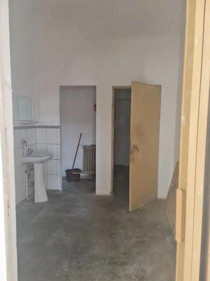 Inchiriere spatiu comercial Cugir - 4