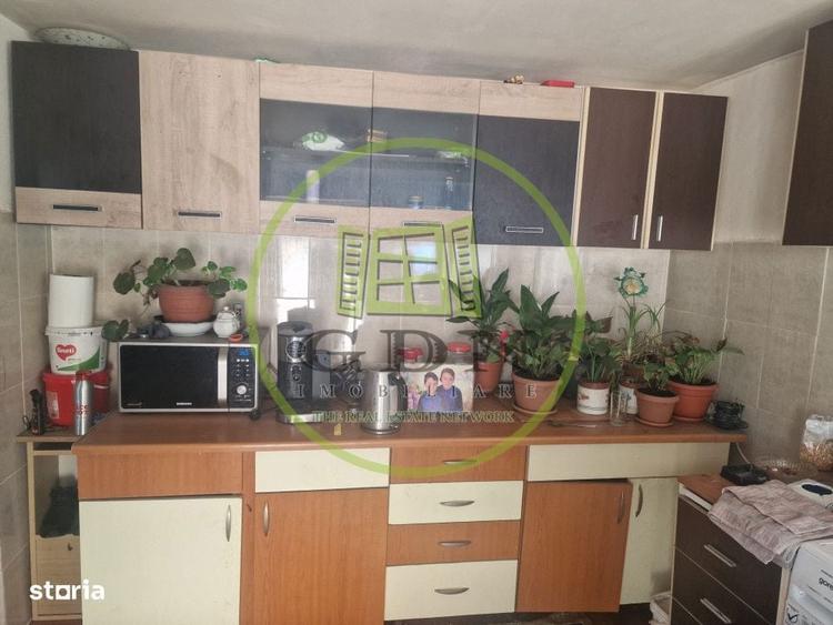 Casa cu 3 camere de vanzare - Apoldu De Sus - 2