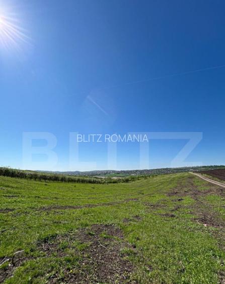 Teren Extravilan - Suprafa?a 4,404 mp - Vedere Panoramica