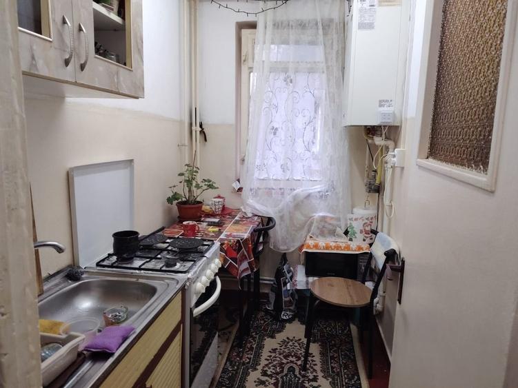 Apartament 2 camere de vânzare micro 40 - 3