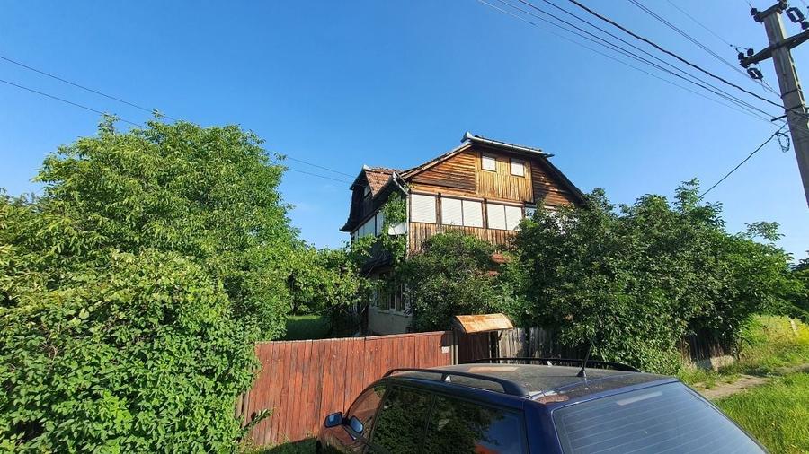 Vand sau schimb casa la tara - 1