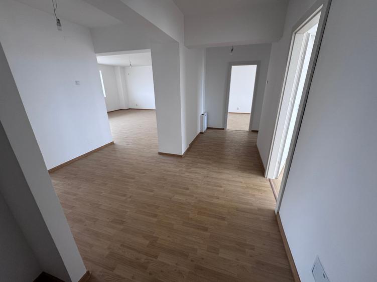 Apartament 3 camere 148mp construiti, 106 mp utili + balcon+ boxa | Cartier Henr - 1