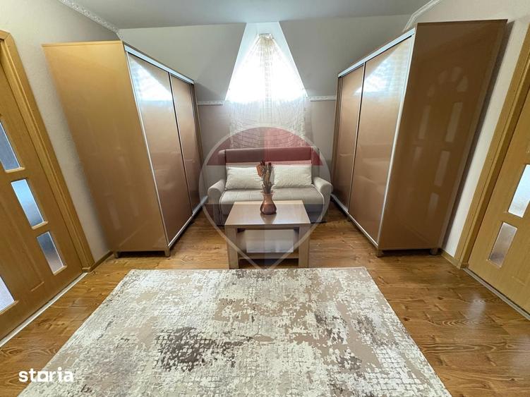 Casă cu 5 camere cu Teren 2687 Mp în Mădăras
