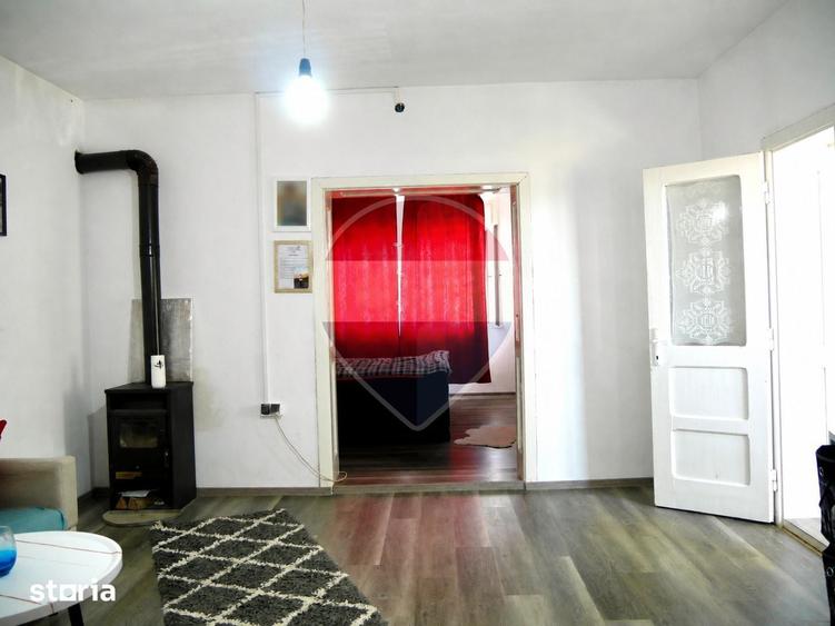 Casă cu 4 camere cu Teren 2481 Mp în Cricău