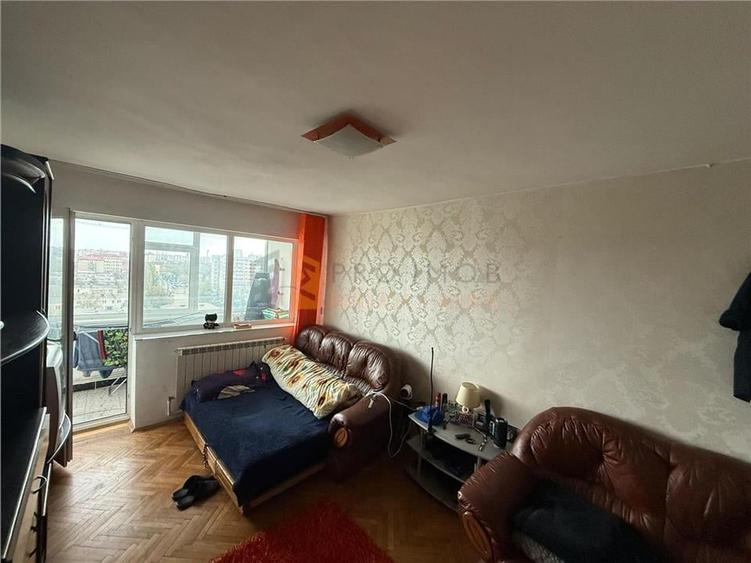 Apartament 3 camere cf  1 decomandat zona Micro 14 - 3