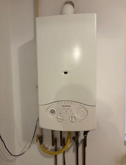 Podul de Fier-2 Camere Decomandat 50mp-bloc 81' - 8