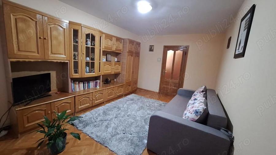 Vand apartament 2 camere zona Gardu, str Unirii - 9