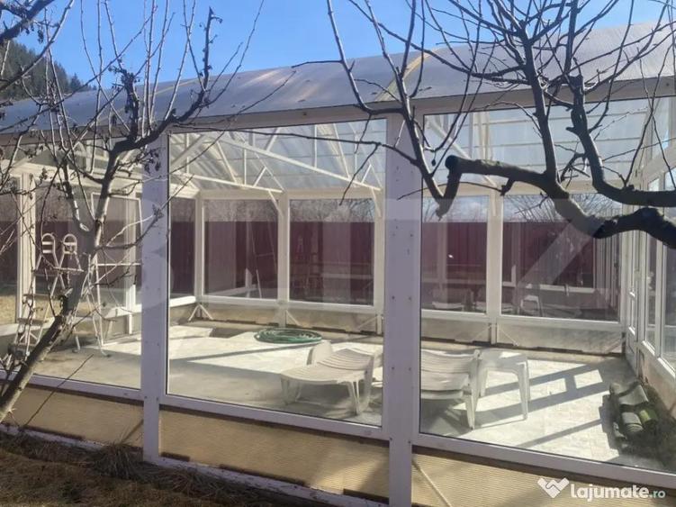 Casa de vanzare, cu 6 camere, 300 mp, spa?ioasa, in Ca - 1