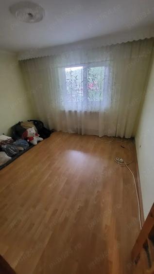 Vand apartament 2 camere decomandat - 2