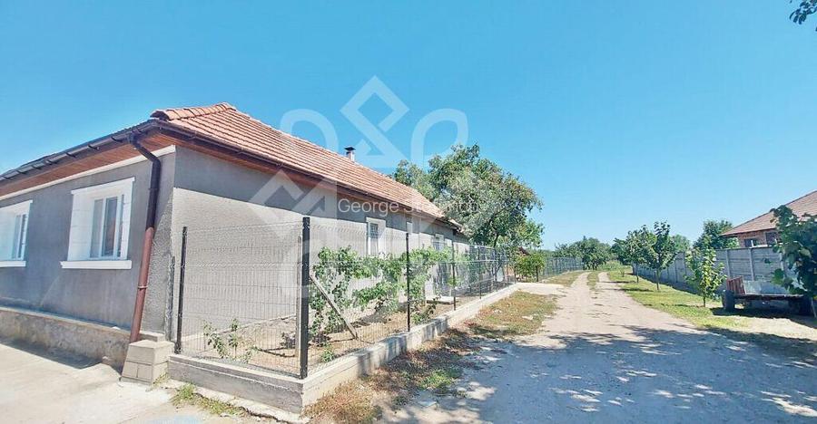 Casa cu teren in Tinca