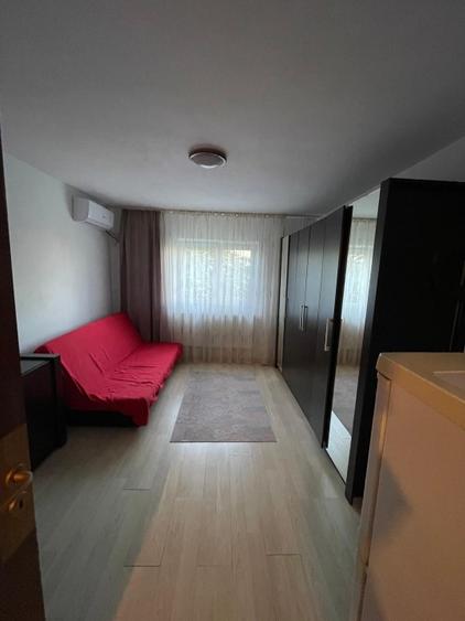 Inchiriez Garsoniera. - 3