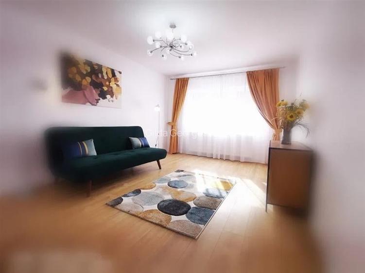 Apartament cu 3 camere decomandat în Răcădău Apartament cu 3 camere decomandat în Răcădău
