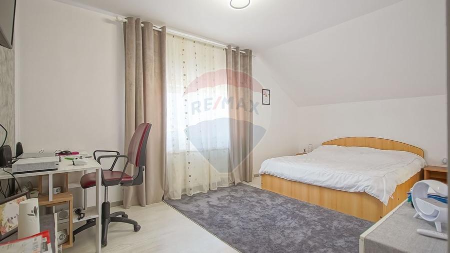 Comision zero, casa individuala + cabana A frame in Bod, la intrare - 25