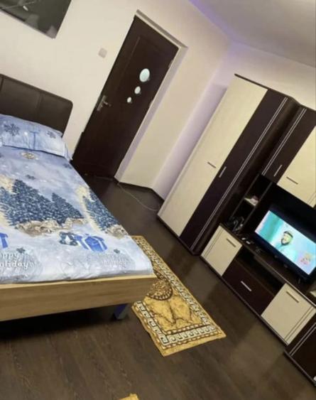 Inchiriez Garsoniera - 1