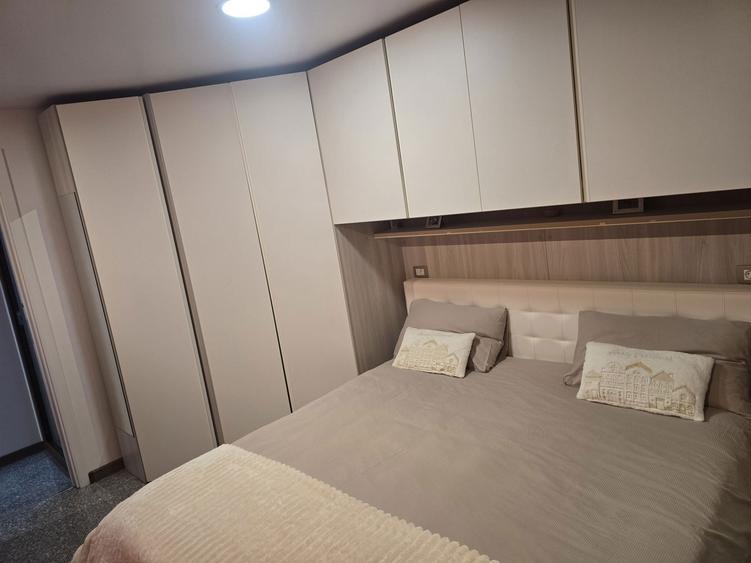 Apartament de vanzare Turceni - 1