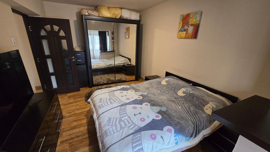 3 camere de vanzare  , etajul 1, ultracentral, Focsani - 18