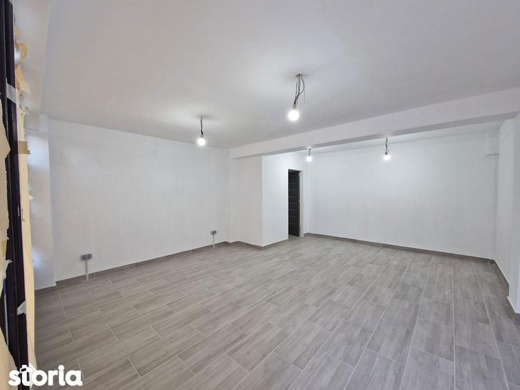Spațiu comercial, de 176 mp, în Bârnova