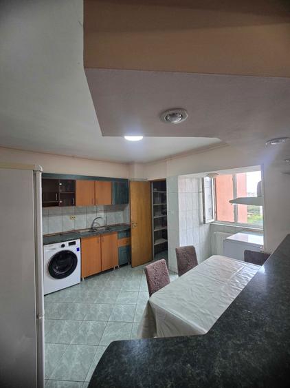 Proprietar inchiriez 4 camere Mosilor - 2