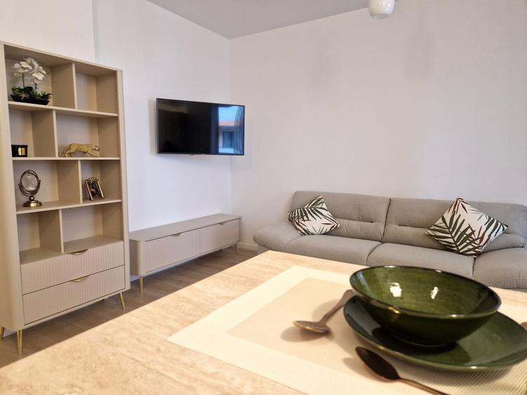 Recomand: - celor care sunt în cautare de confort deosebit-Aradului -109 Corner - 6