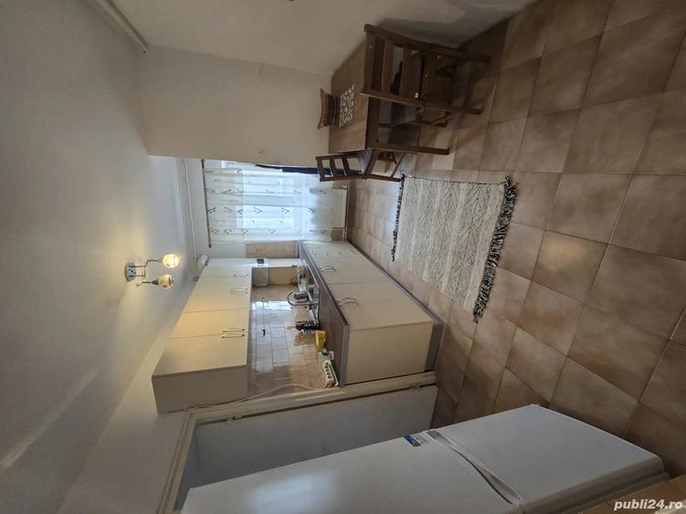 Inchiriez apartament 2 camere, central, Constan?a - 1