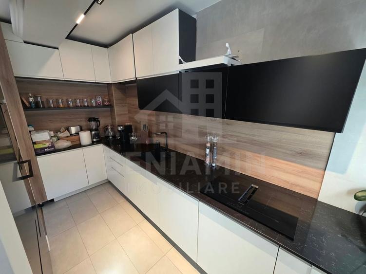 Apartament cu 3 camere, mobilat în Calea București