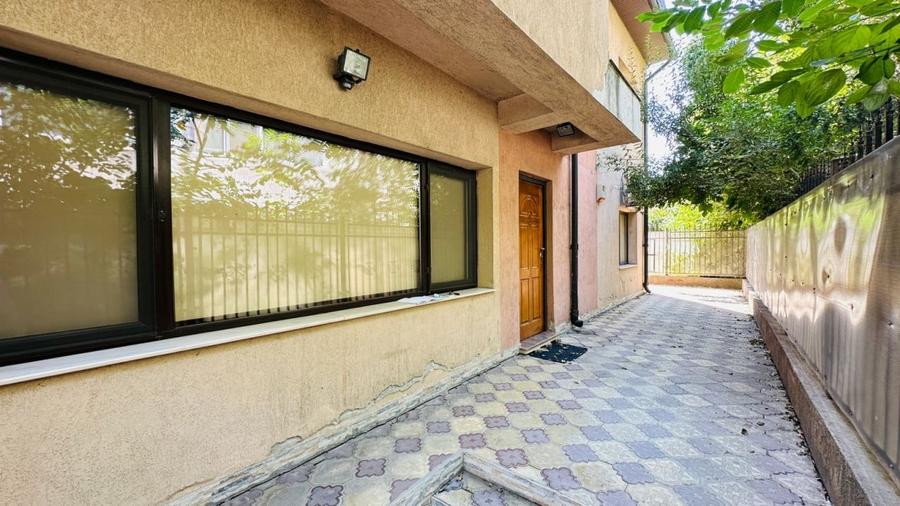 Tabacarie - City Mall, imobil P+1+M, 6 camere, IDEAL BIROURI - 1