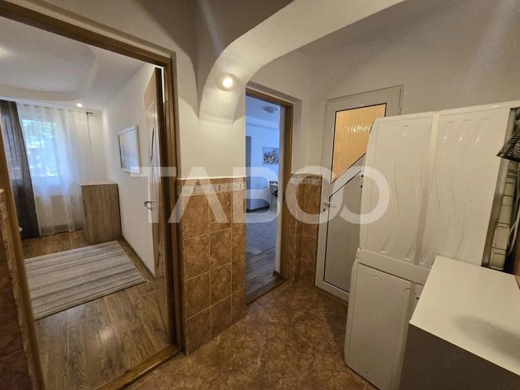 Apartament cu 3 camere semidecomandat în Țiglari