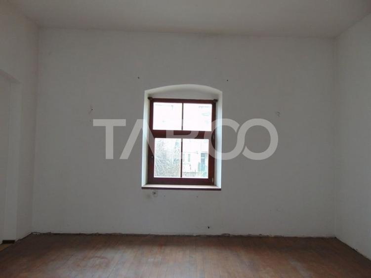 Pensiune cu 19 camere de inchiriat in Sibiu zona Centrala - 4