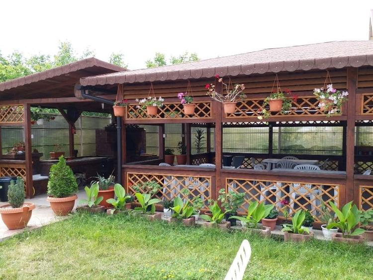 Vand pensiune localitatea 2 Mai - 5