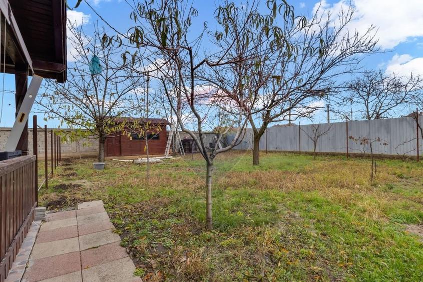 Casa noua pe colt si teren 1079 mp de vanzare in Macea,Arad - 33