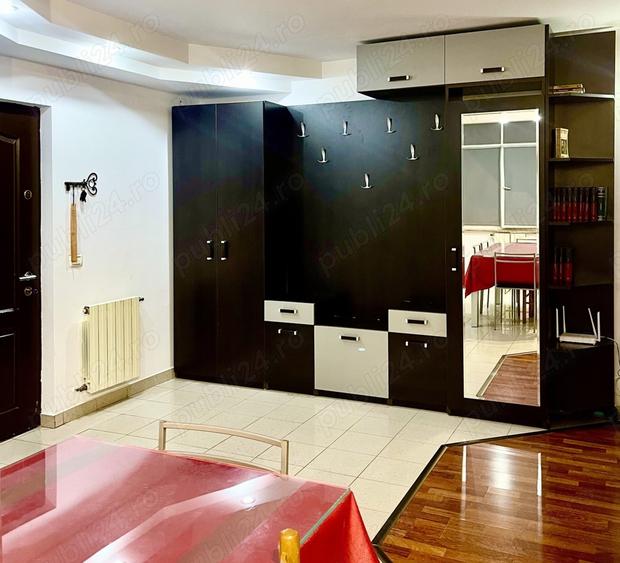 Apartament super spa?ios central 5+ camere - 2