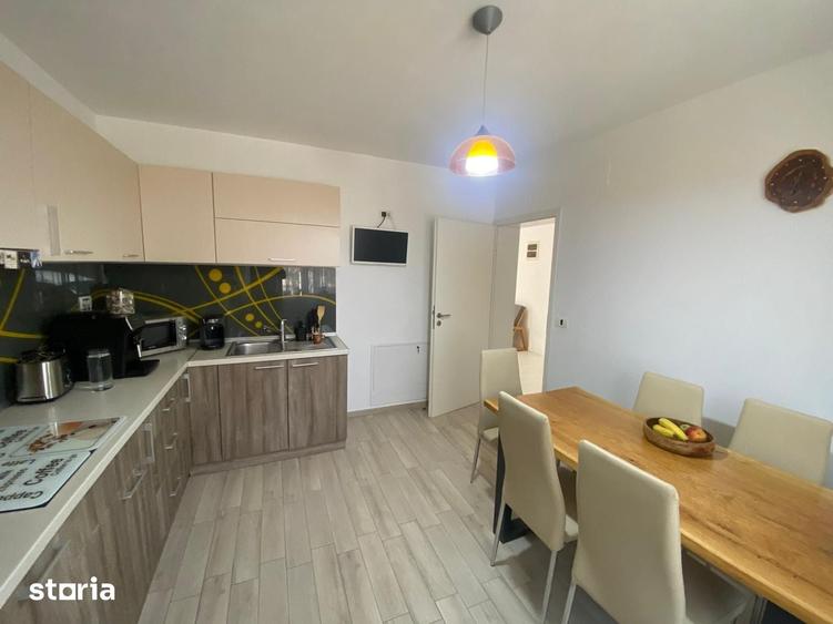 Casă cu 5 camere cu Teren 580 Mp în Central