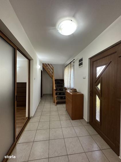 Casă cu 3 camere în Șoimari