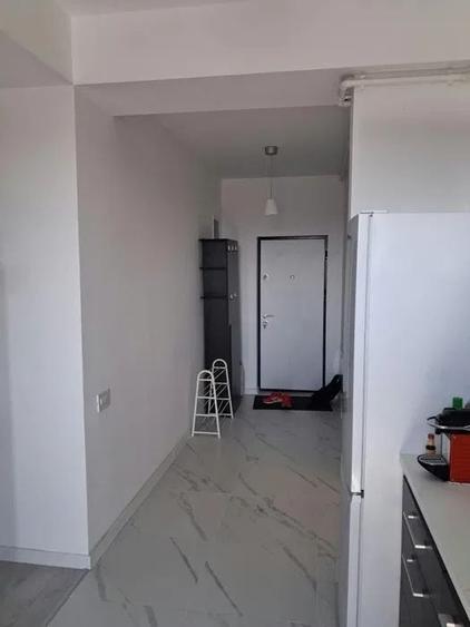 Apartament cu 2 camere semidecomandat, mobilat în Păcii