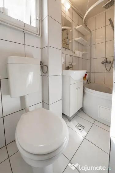 Apartament cu 2 camere semidecomandat în Cișmigiu