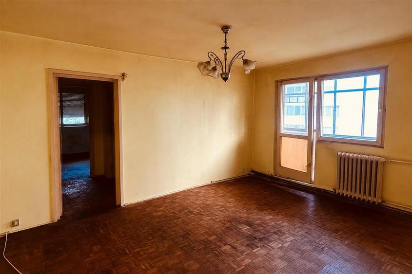 Apartament cu 2 camere semidecomandat în Hipodrom 2